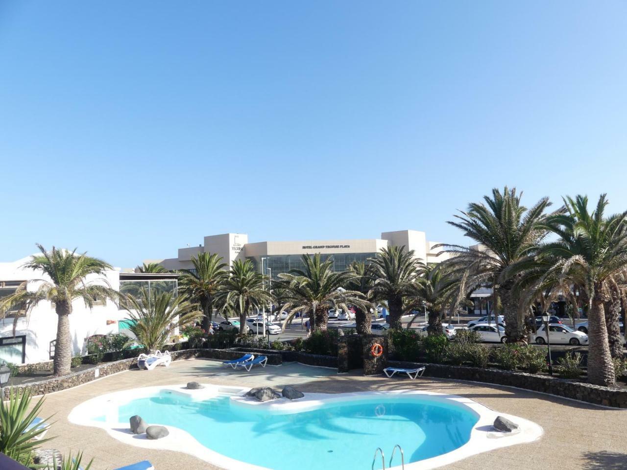 Beachside Jablillo Y Cucharas Коста Тегисе Екстериор снимка